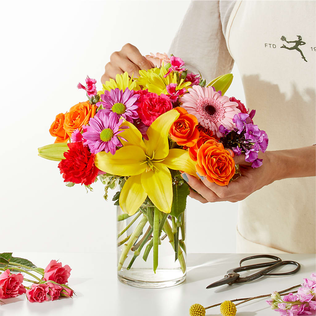 Cue the Confetti - A Florist Original – Coquitlam Florist, Port Coquitlam BC