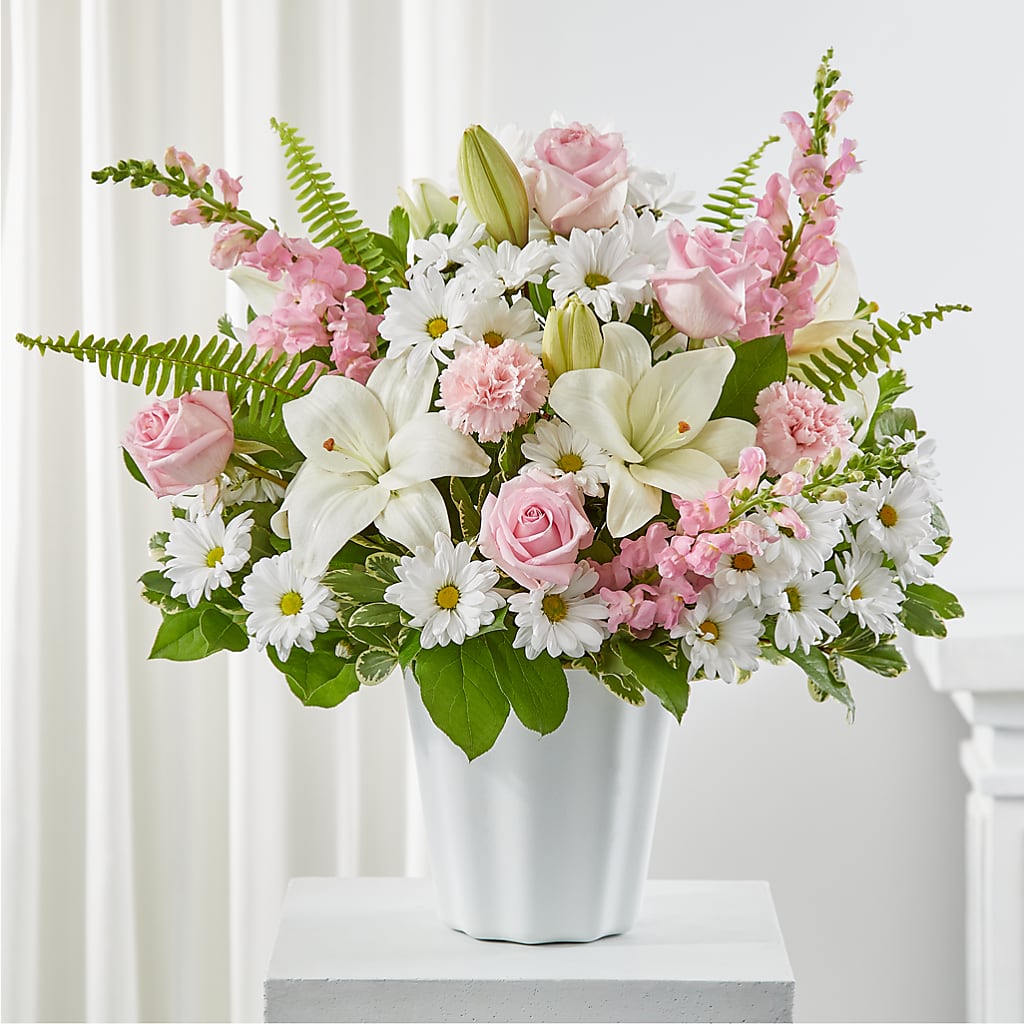 Soft Touch Tabletop Basket – Coquitlam Florist, Port Coquitlam BC
