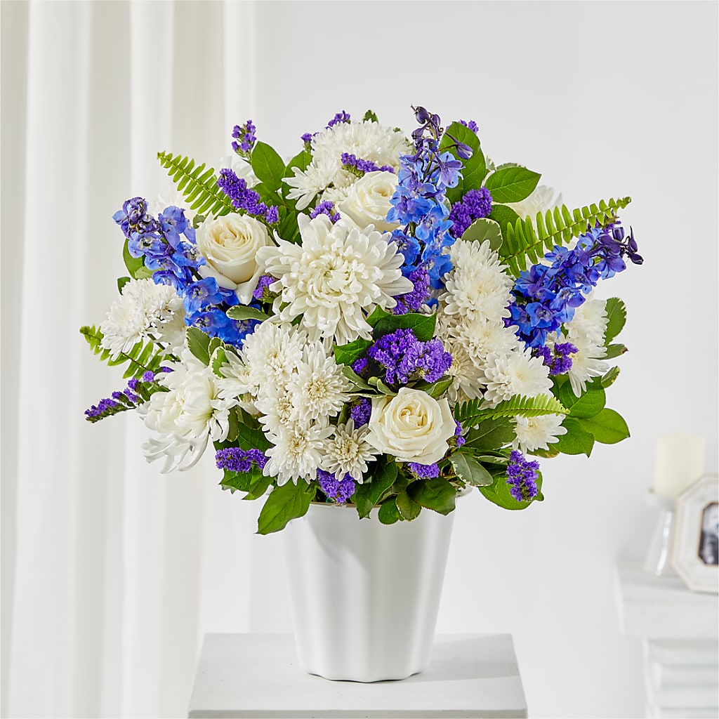 Hold Dear Tabletop Basket – Coquitlam Florist, Port Coquitlam BC