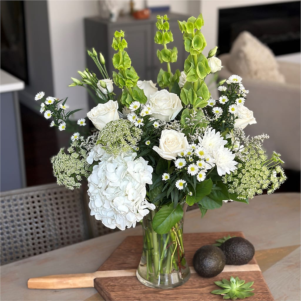 Classic Ivory – A Florist Original –  Coquitlam Florist, Port Coquitlam BC